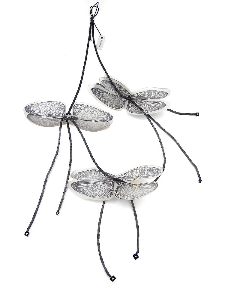 C4C necklace Three dragonflay